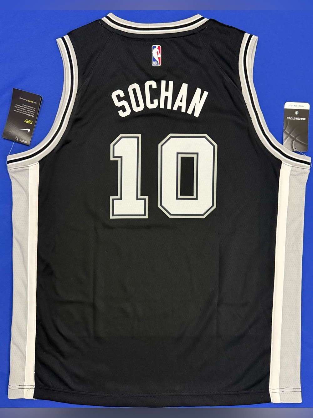 NWT Nike Jeremy Sochan San Antonio Spurs #10 Black Icon Swingman Jersey Youth XL